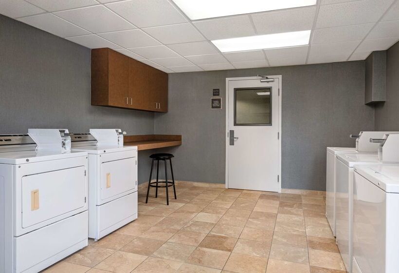 هتل Homewood Suites By Hilton Montgomery