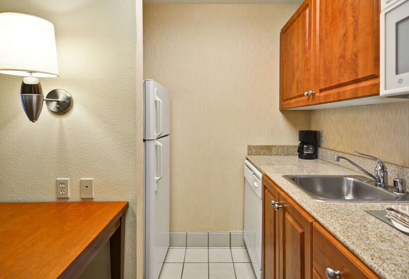 هتل Homewood Suites By Hilton Newarkwilmington South Area