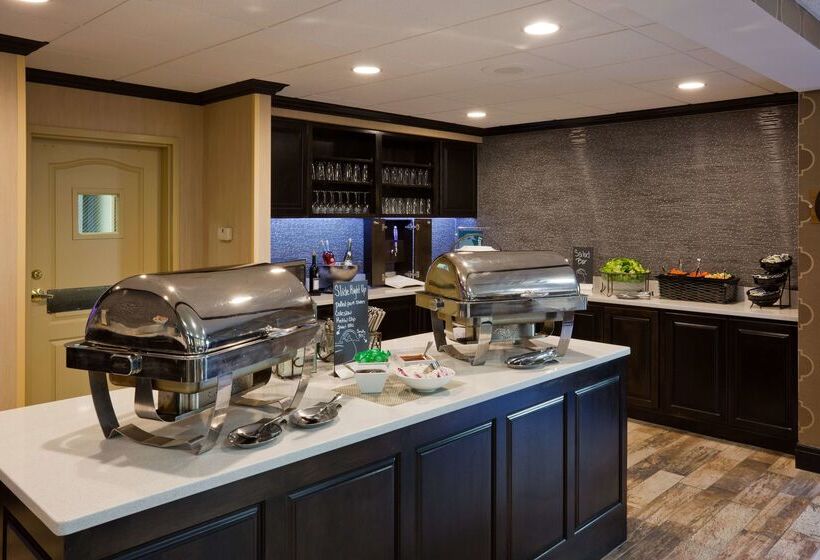 هتل Homewood Suites By Hilton Sioux Falls