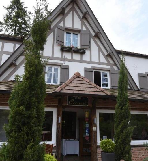 ホテル Hostellerie Bourguignonne