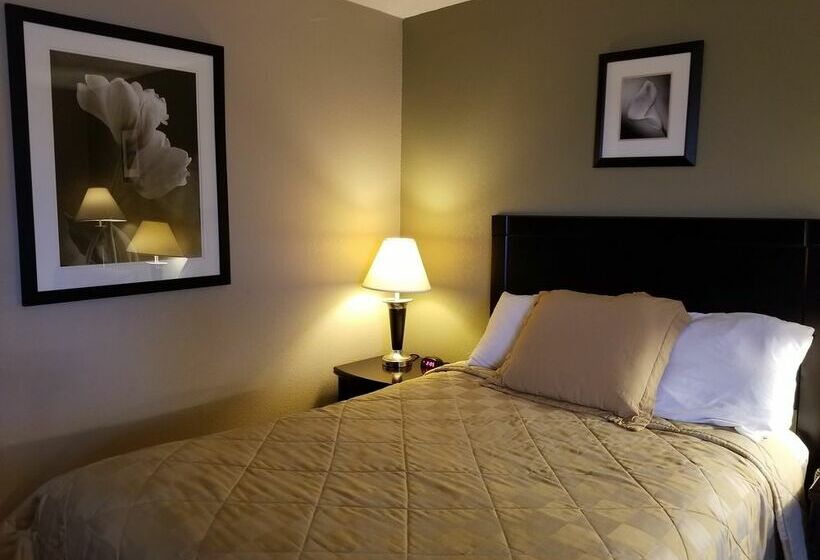 فندق Super 8 By Wyndham Brook Park/cleveland