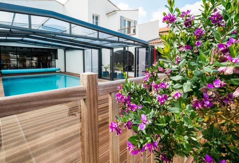ホテル Hôtel De La Marée   Face à L Océan   Ile De Ré