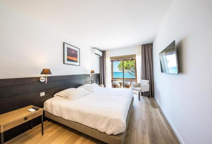 هتل Hôtel La Roya