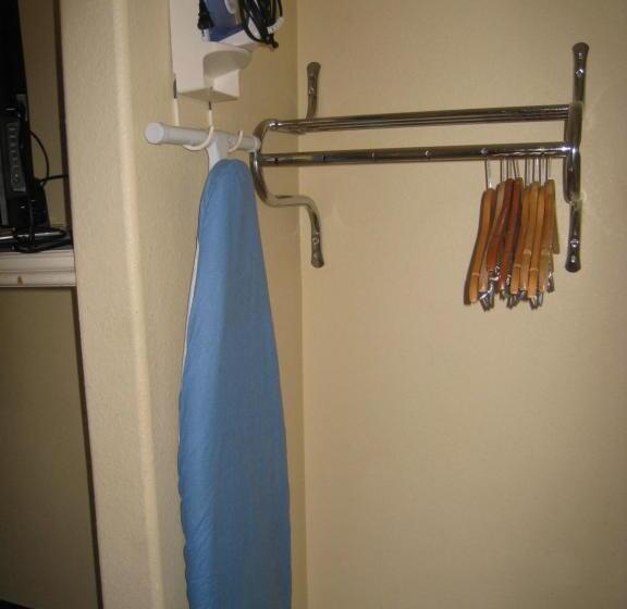 בית מלון כפרי Oxford Inn And Suites Nasa