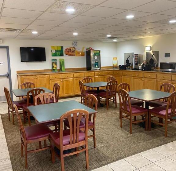 Отель Quality Inn Surfside Myrtle Beach