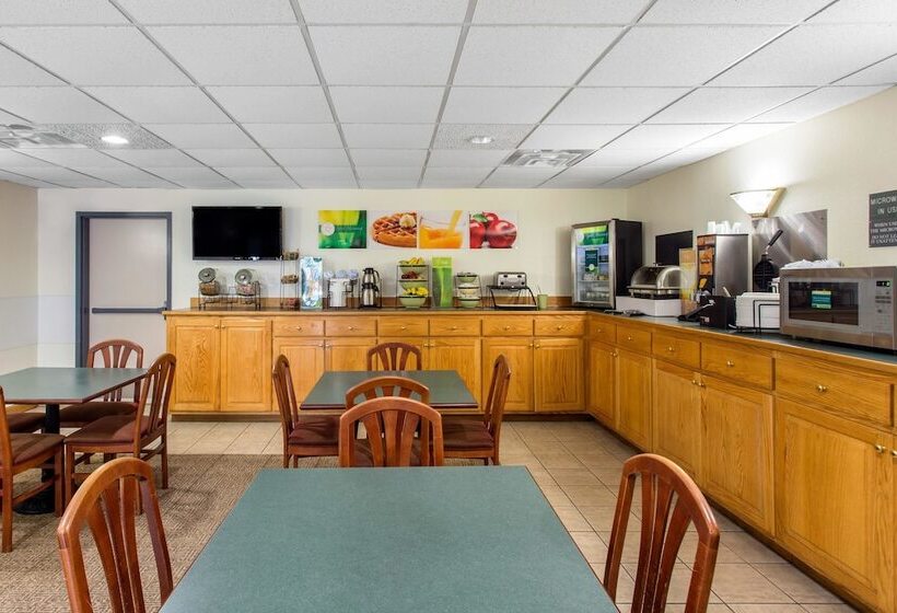 Отель Quality Inn Surfside Myrtle Beach