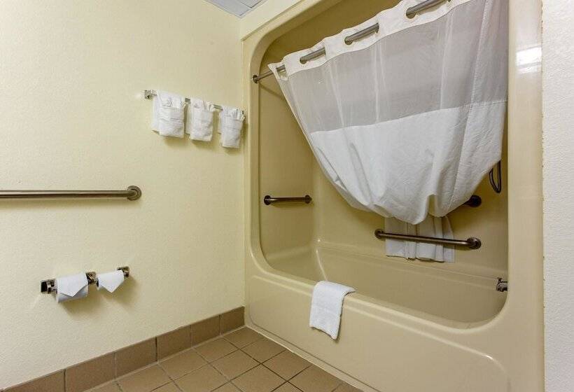 Отель Quality Inn Surfside Myrtle Beach
