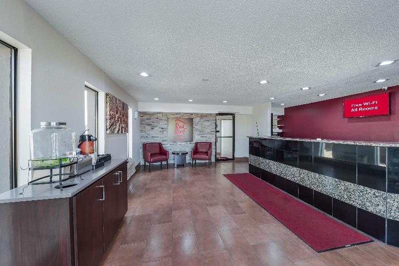 בית מלון כפרי Red Roof Inn & Suites Denton