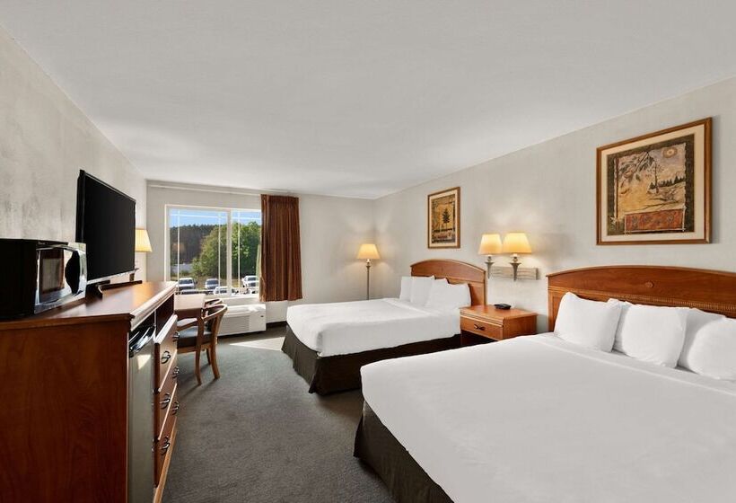 בית מלון כפרי Rodeway Inn & Suites