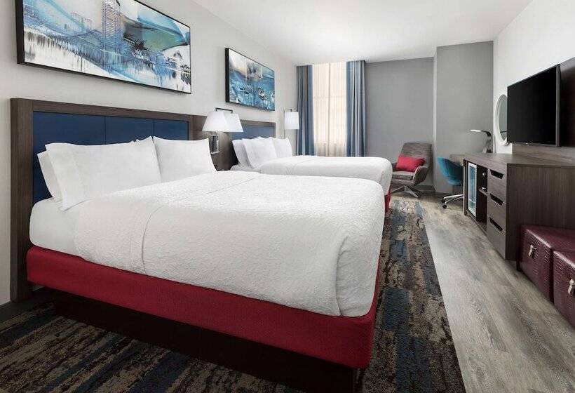 Hampton Inn & Suites Baltimore Inner Harbor