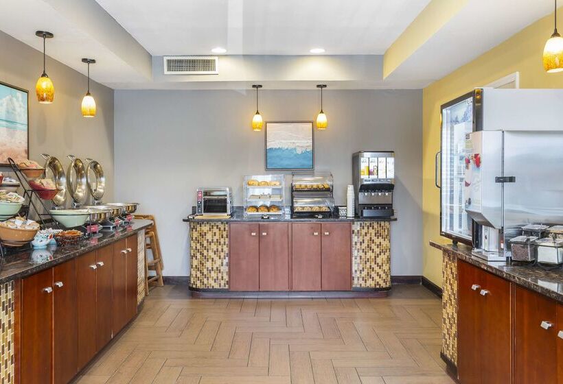 هتل Best Western Plus Wilmington/carolina Beach