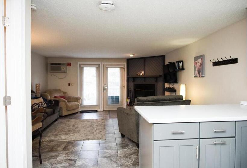 هتل Caribbean Club Resort