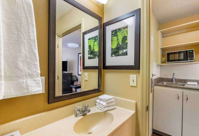 هتل Extended Stay America Select Suites   Chesapeake   Churchland Blvd