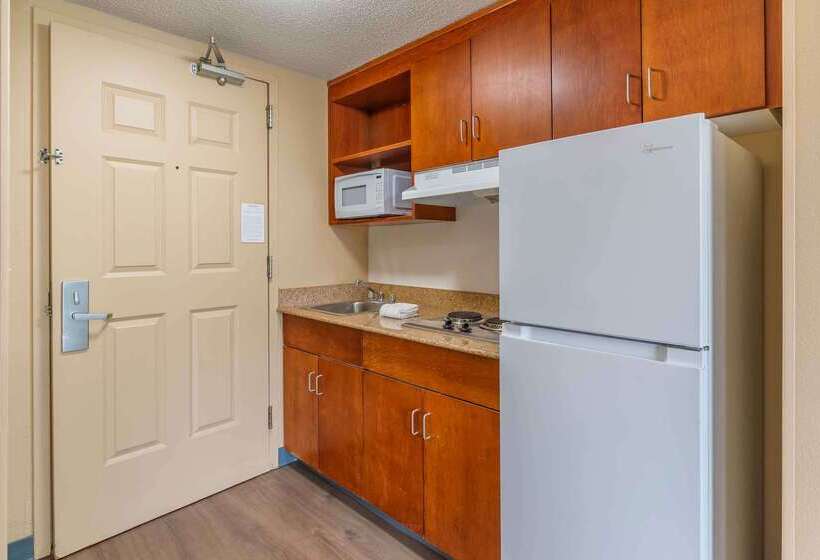 هتل Extended Stay America Suites  Chesapeake  Greenbrier Circle
