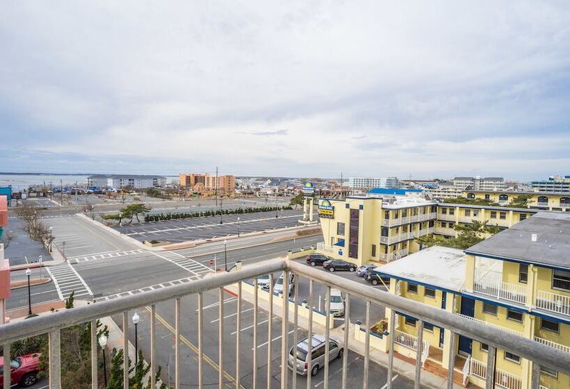 Grand Hotel Ocean City Oceanfront