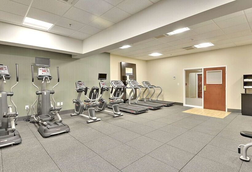 هتل Hampton Inn Alexandriaold Town/king St. Metro