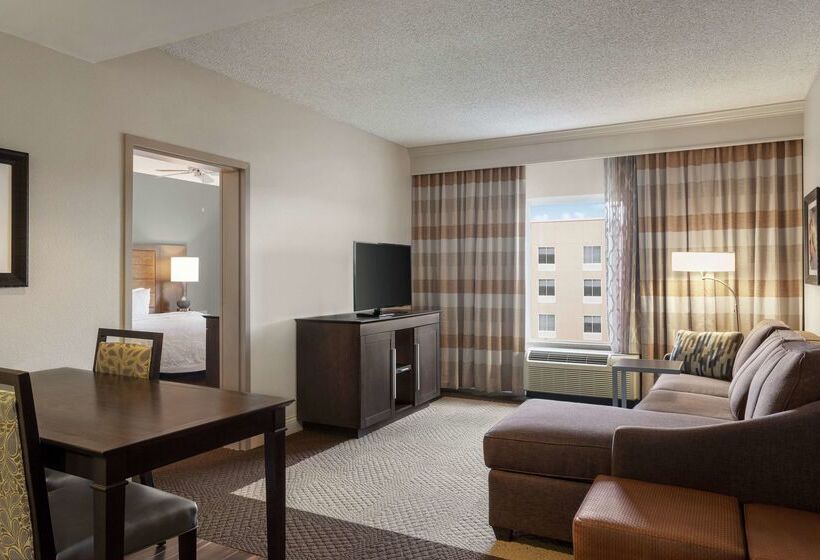 هتل Hampton Inn & Suites Montgomery Eastchase