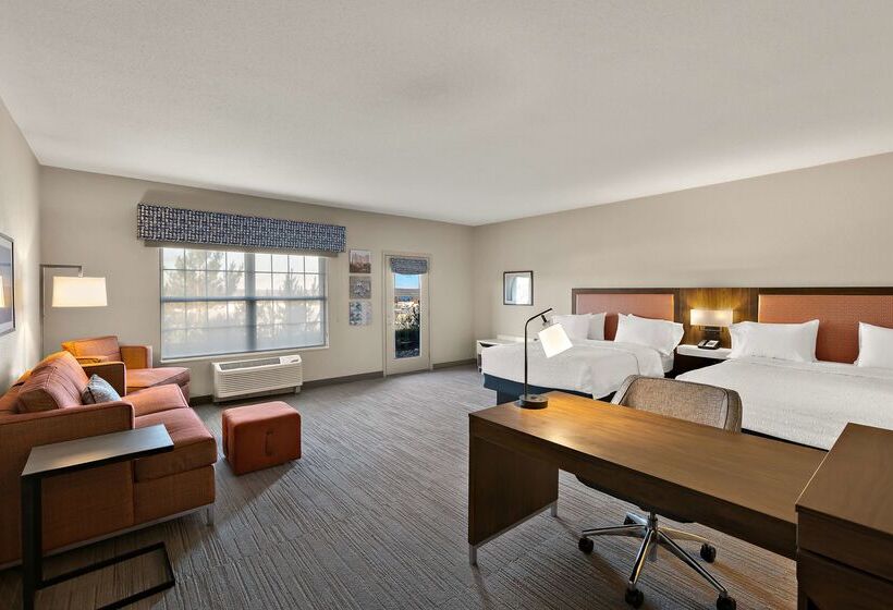 בית מלון כפרי Hampton Inn & Suites By Hilton Petoskey