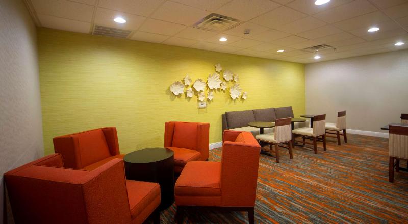 هتل Hampton Inn & Suites Valdosta/conference Center