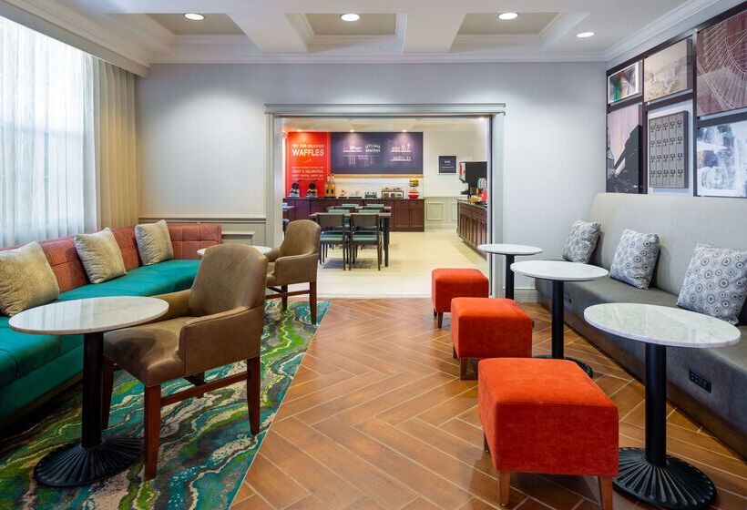 فندق Hampton Inn Buffalowilliamsville