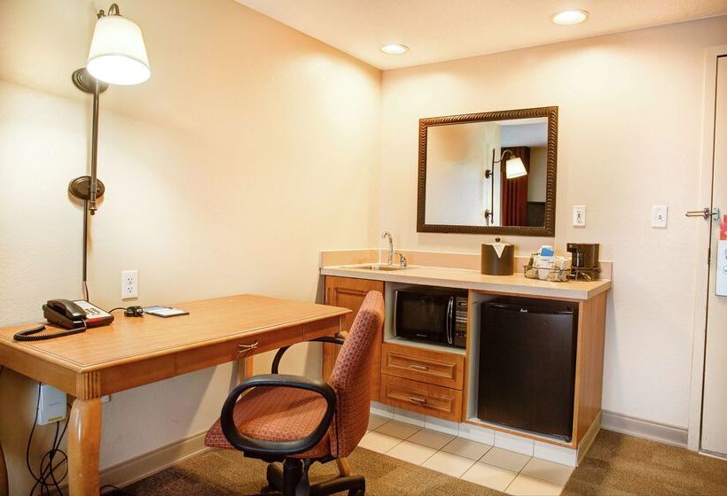 هتل Hampton Inn Cedar City