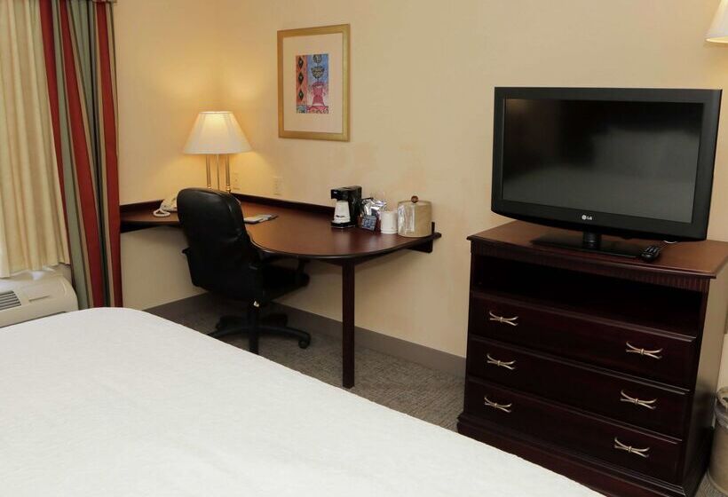 酒店 Hampton Inn Clinton