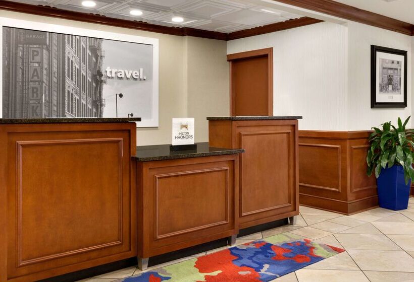 هتل Hampton Inn Columbiadowntown Historic District