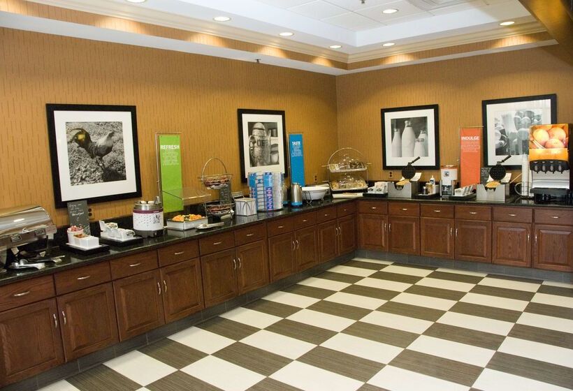 호텔 Hampton Inn Easton