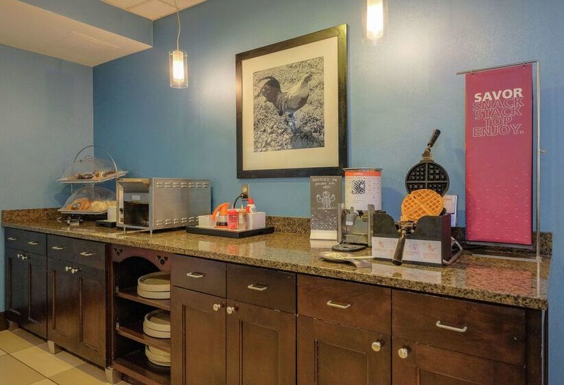 ホテル Hampton Inn Edenton