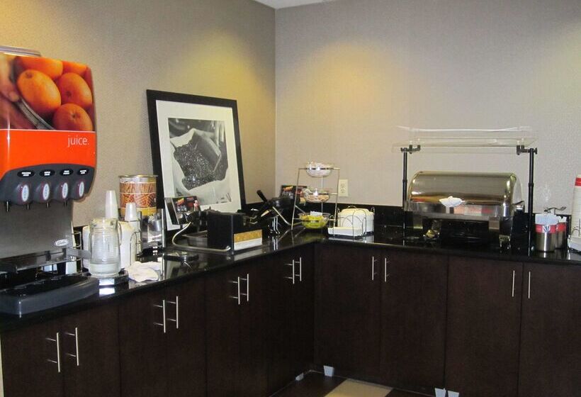 בית מלון כפרי Hampton Inn Fort Myers Airport & I 75