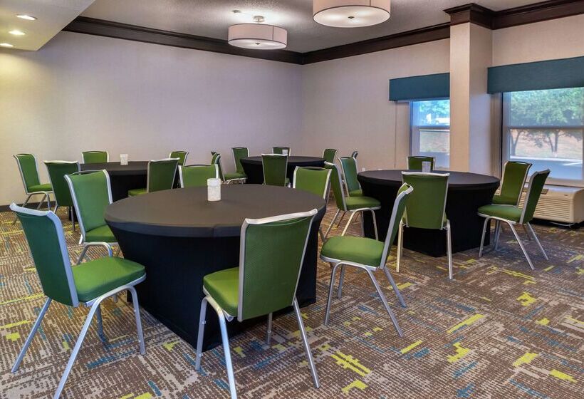 هتل Hampton Inn Greensboro Airport