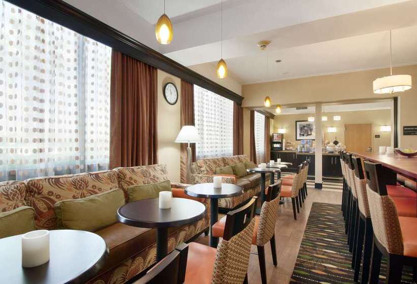 هتل Hampton Inn Houston Brookhollow