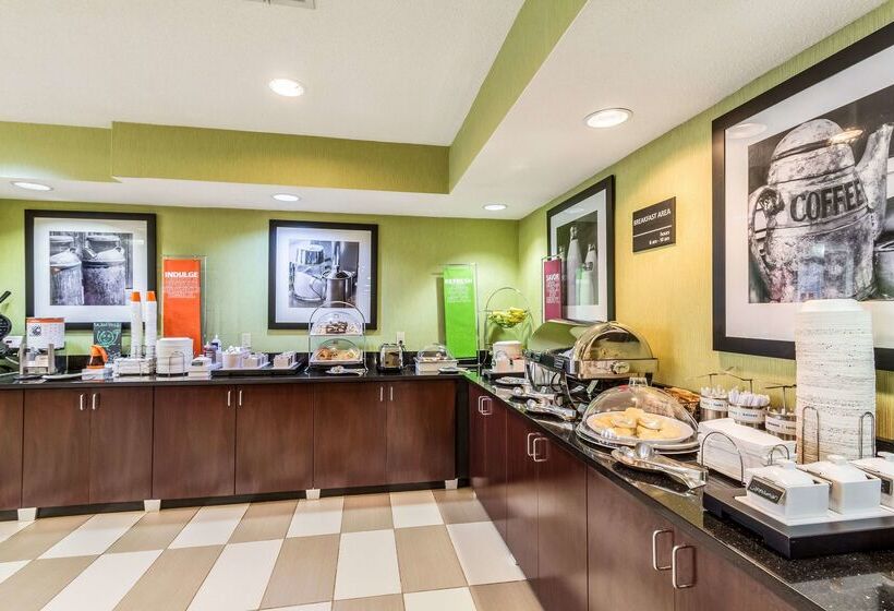 هتل Hampton Inn Jackson/pearlinternational Airport