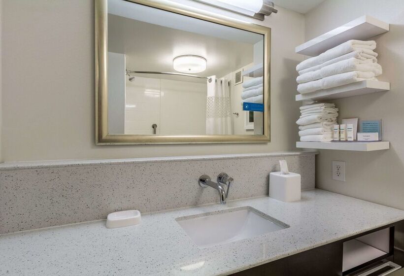 هتل Hampton Inn Jackson/pearlinternational Airport