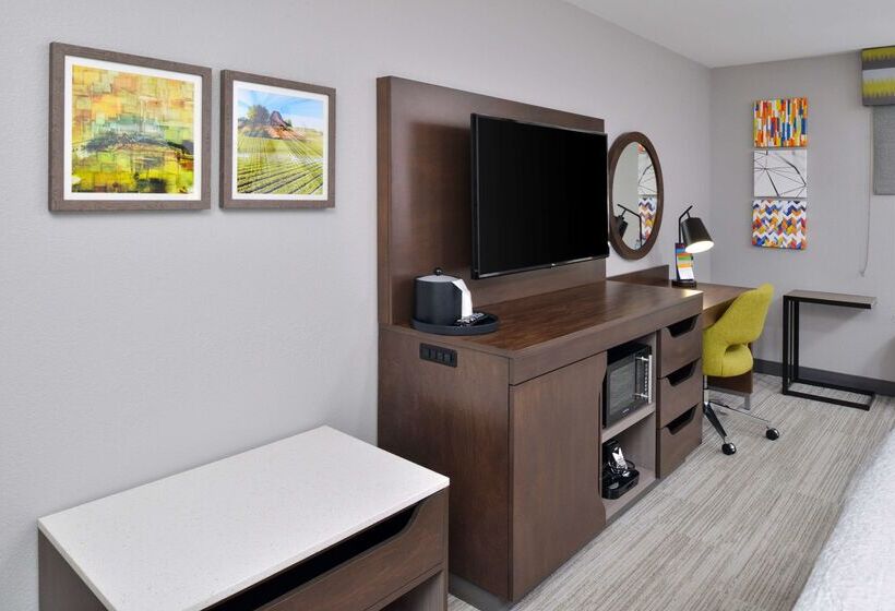 בית מלון כפרי Hampton Inn Laporte In