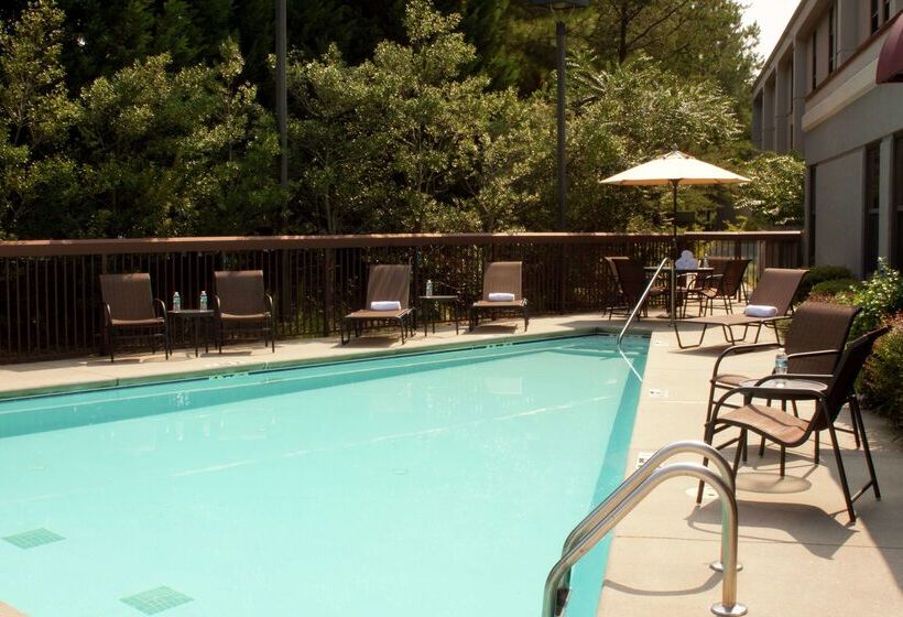 فندق Hampton Inn Lawrenceville