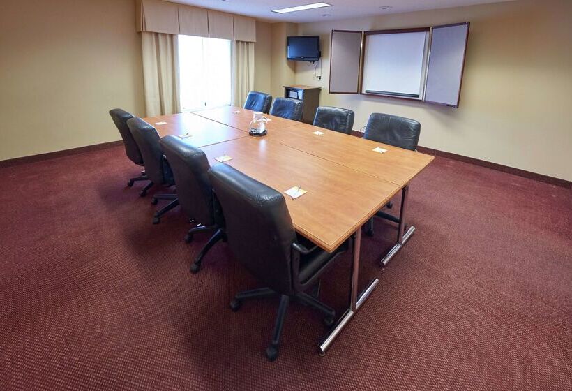 Отель Hampton Inn Massillon