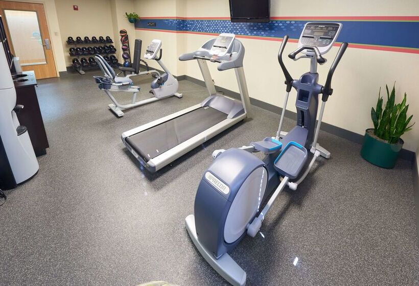 Отель Hampton Inn Massillon