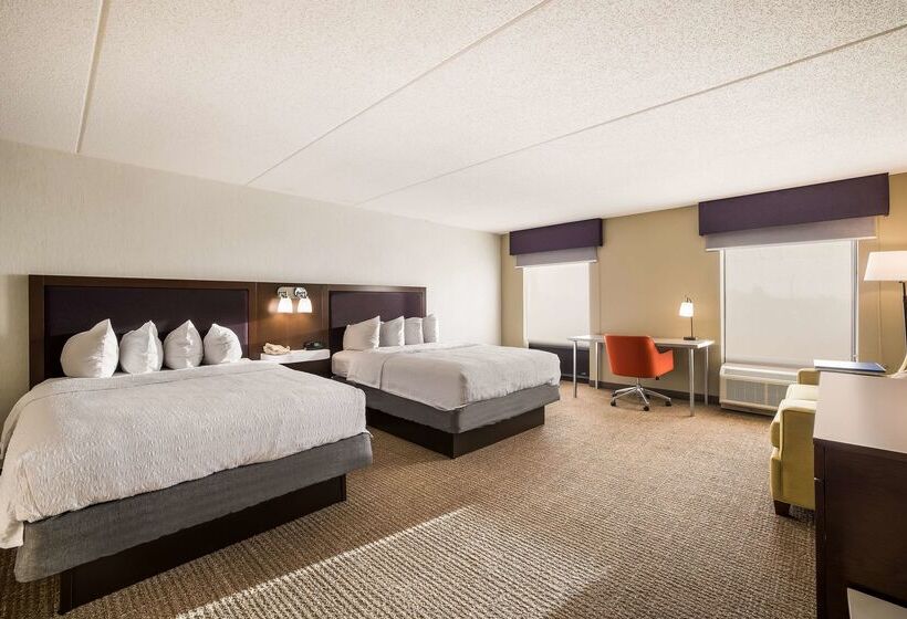 Отель Hampton Inn Mchenry