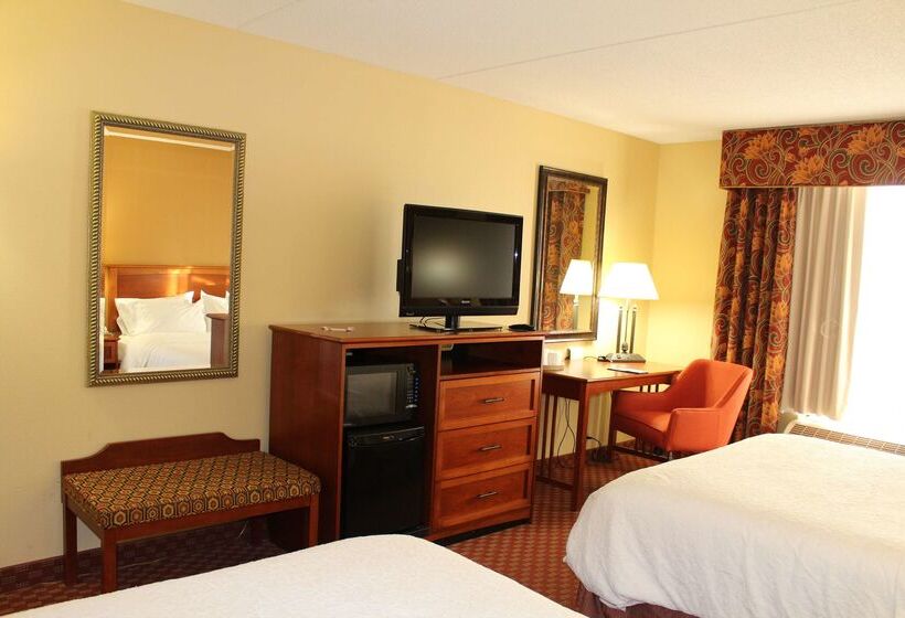 Отель Hampton Inn Mchenry