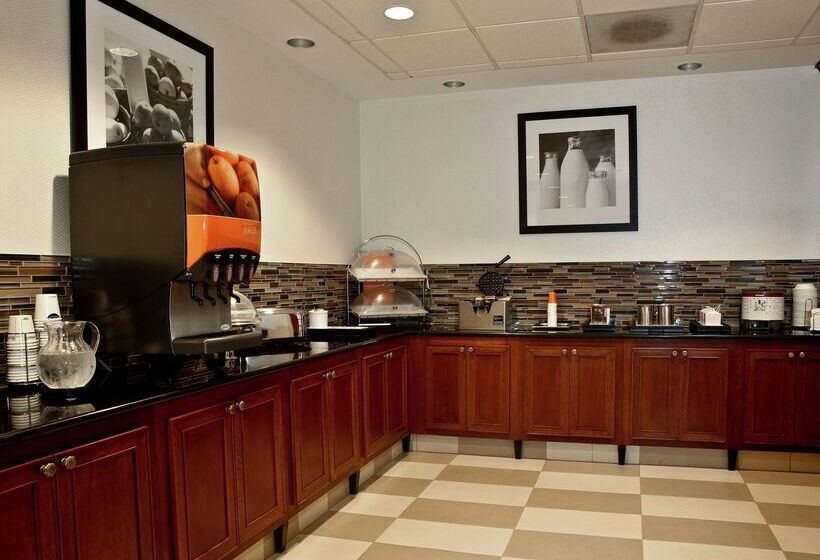 Отель Hampton Inn Mchenry
