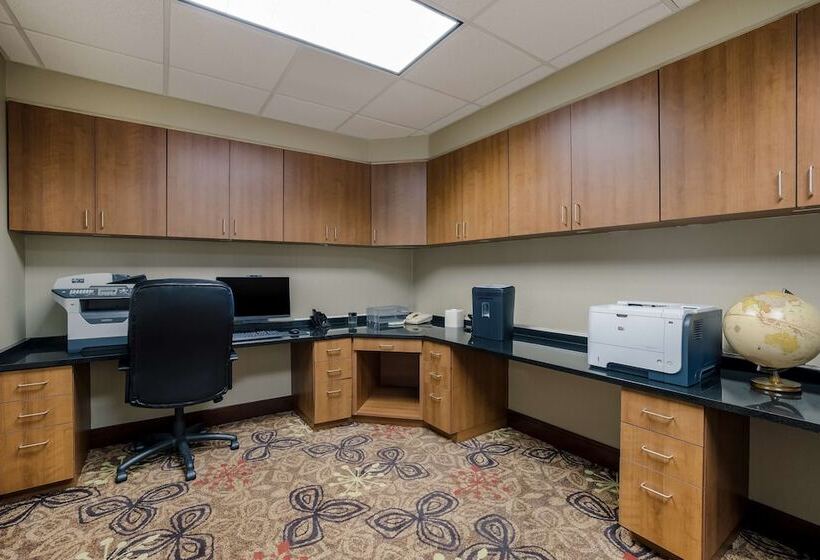 Отель Hampton Inn Mchenry