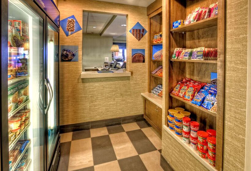 هتل Hampton Inn Midland