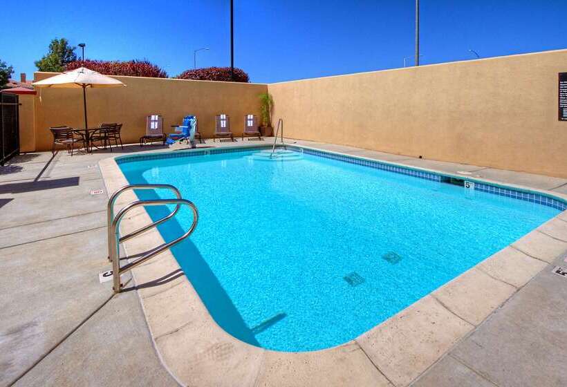 فندق Hampton Inn Milpitas