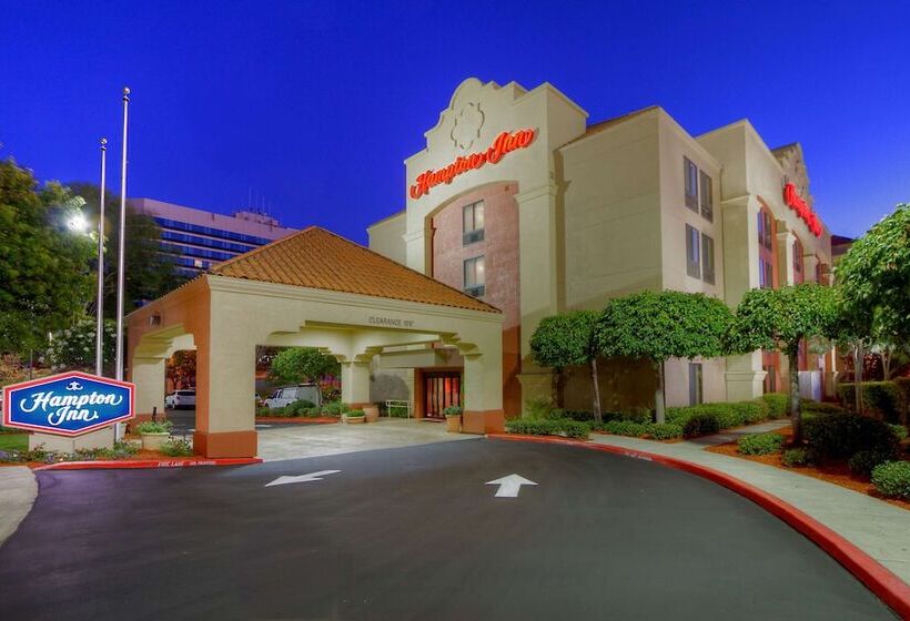 فندق Hampton Inn Milpitas