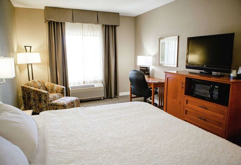 فندق Hampton Inn Mitchell