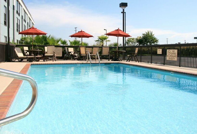 בית מלון כפרי Hampton Inn Natchitoches