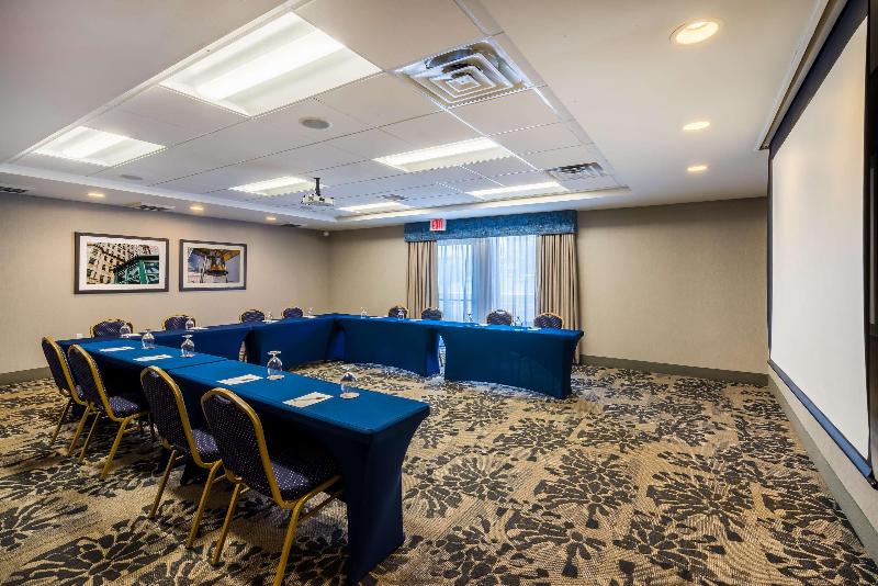 هتل Hampton Inn Philadelphia/plymouth Meeting