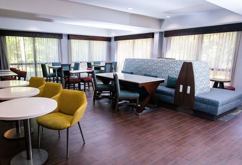 Отель Hampton Inn Pickwick Damat Shiloh Falls