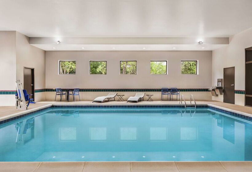 Отель Hampton Inn Quakertown